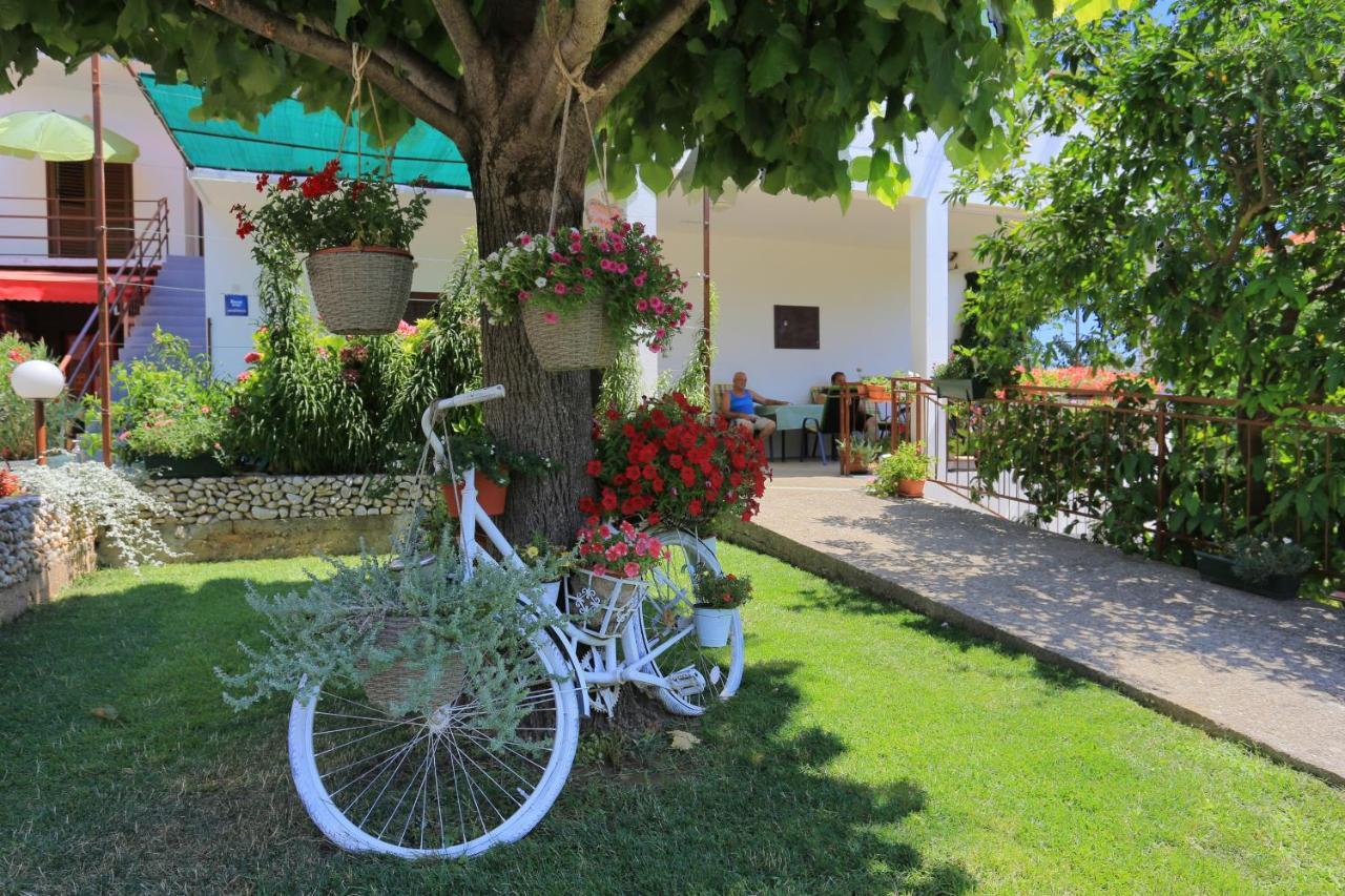 Apartments By The Sea Zivogosce - Blato, Makarska - 1057 Blato  외부 사진