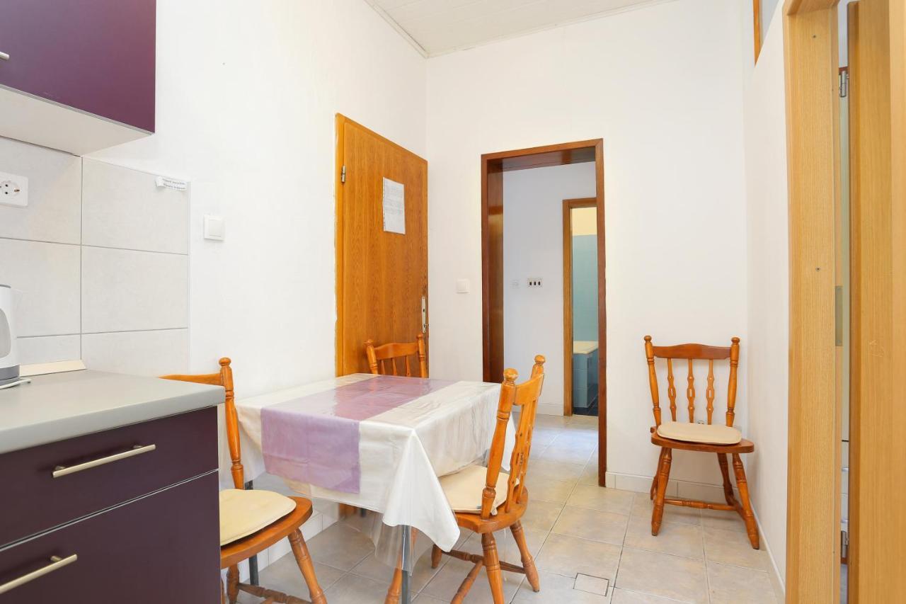Apartments By The Sea Zivogosce - Blato, Makarska - 1057 Blato  외부 사진