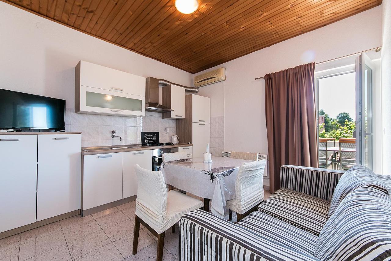 Apartments By The Sea Zivogosce - Blato, Makarska - 1057 Blato  외부 사진