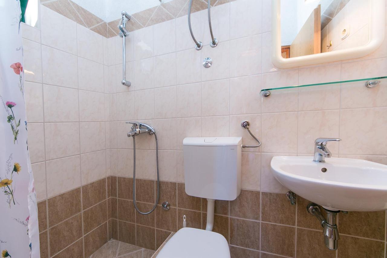 Apartments By The Sea Zivogosce - Blato, Makarska - 1057 Blato  외부 사진