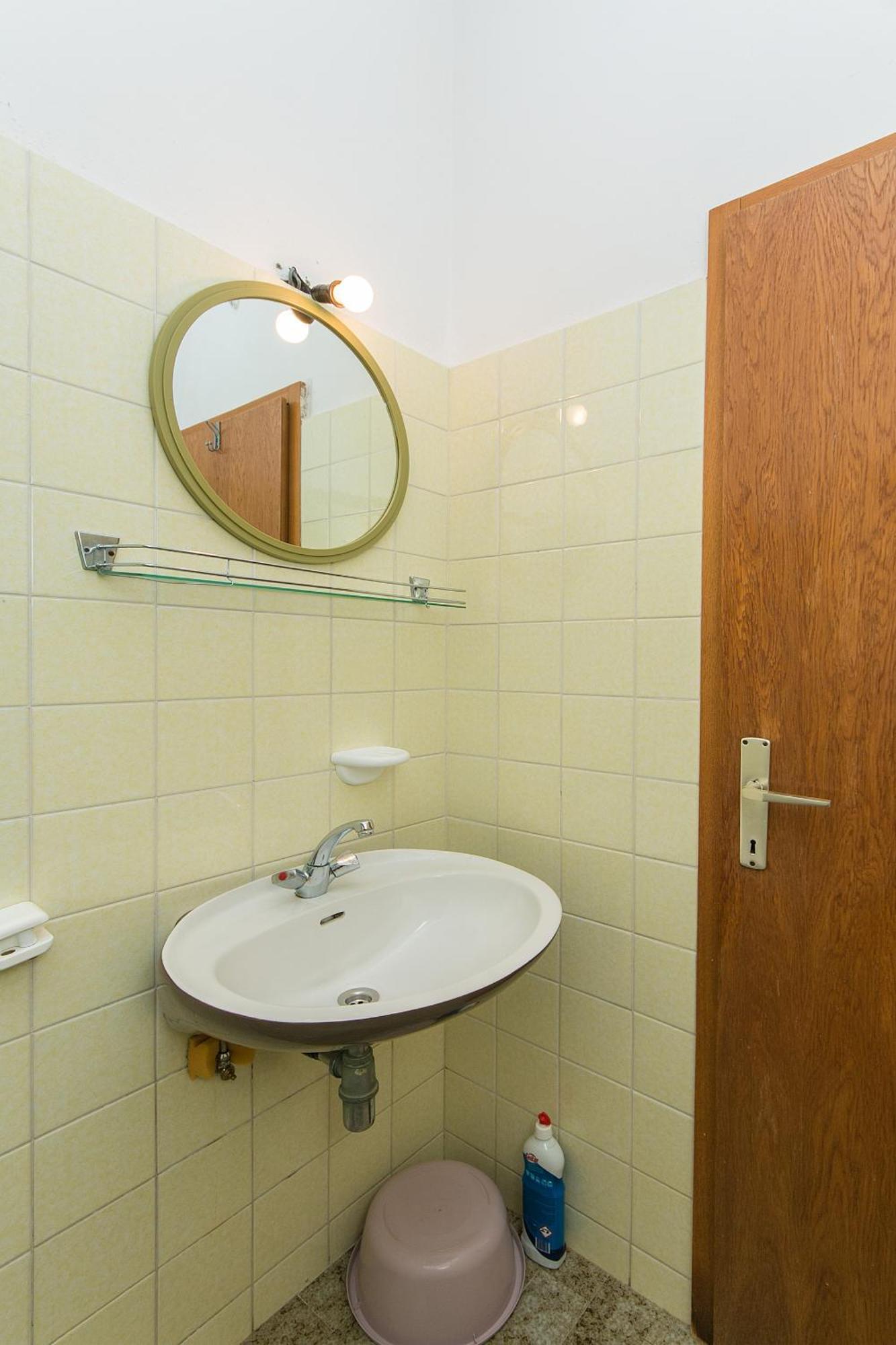 Apartments By The Sea Zivogosce - Blato, Makarska - 1057 Blato  객실 사진