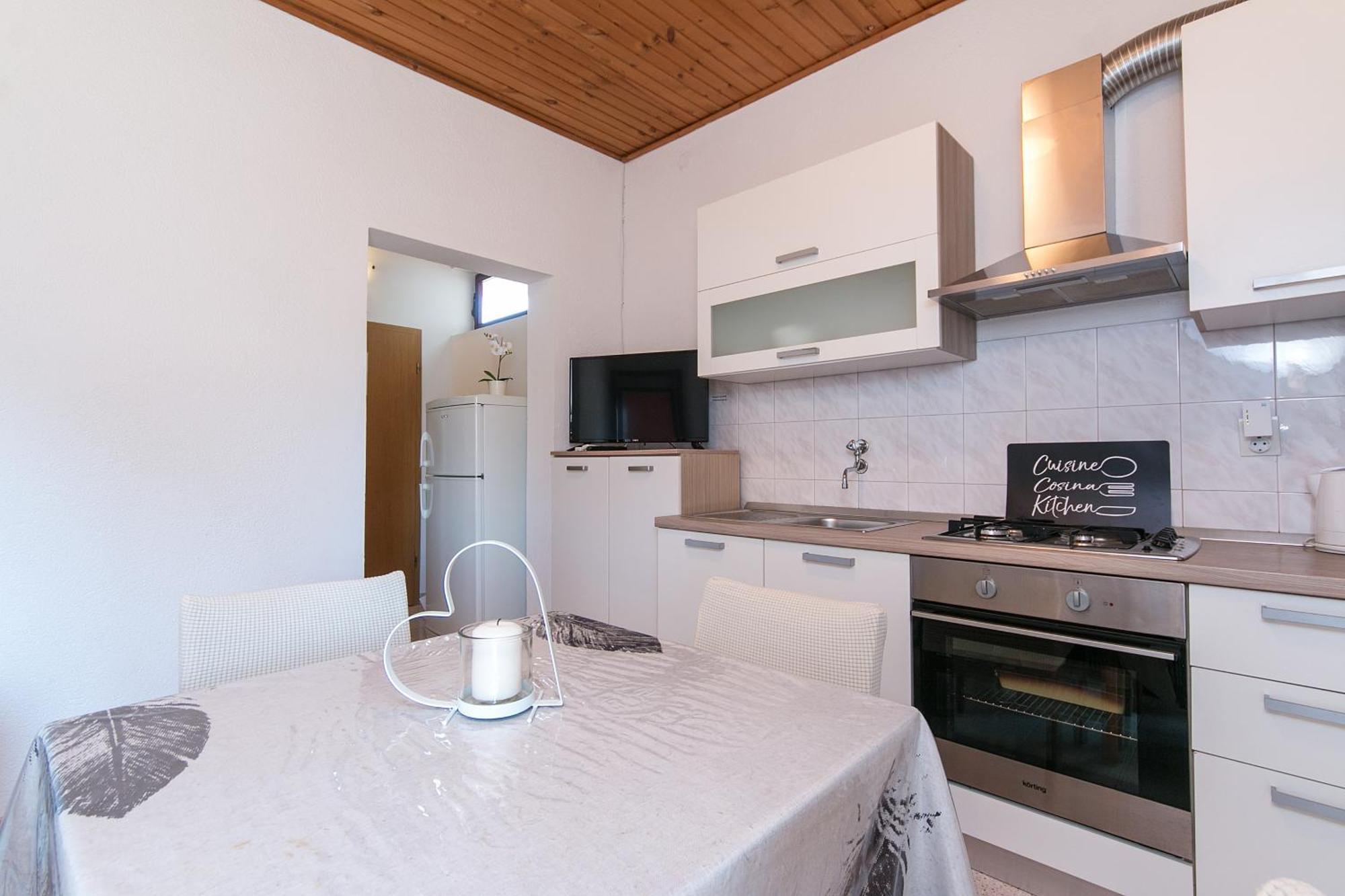 Apartments By The Sea Zivogosce - Blato, Makarska - 1057 Blato  객실 사진
