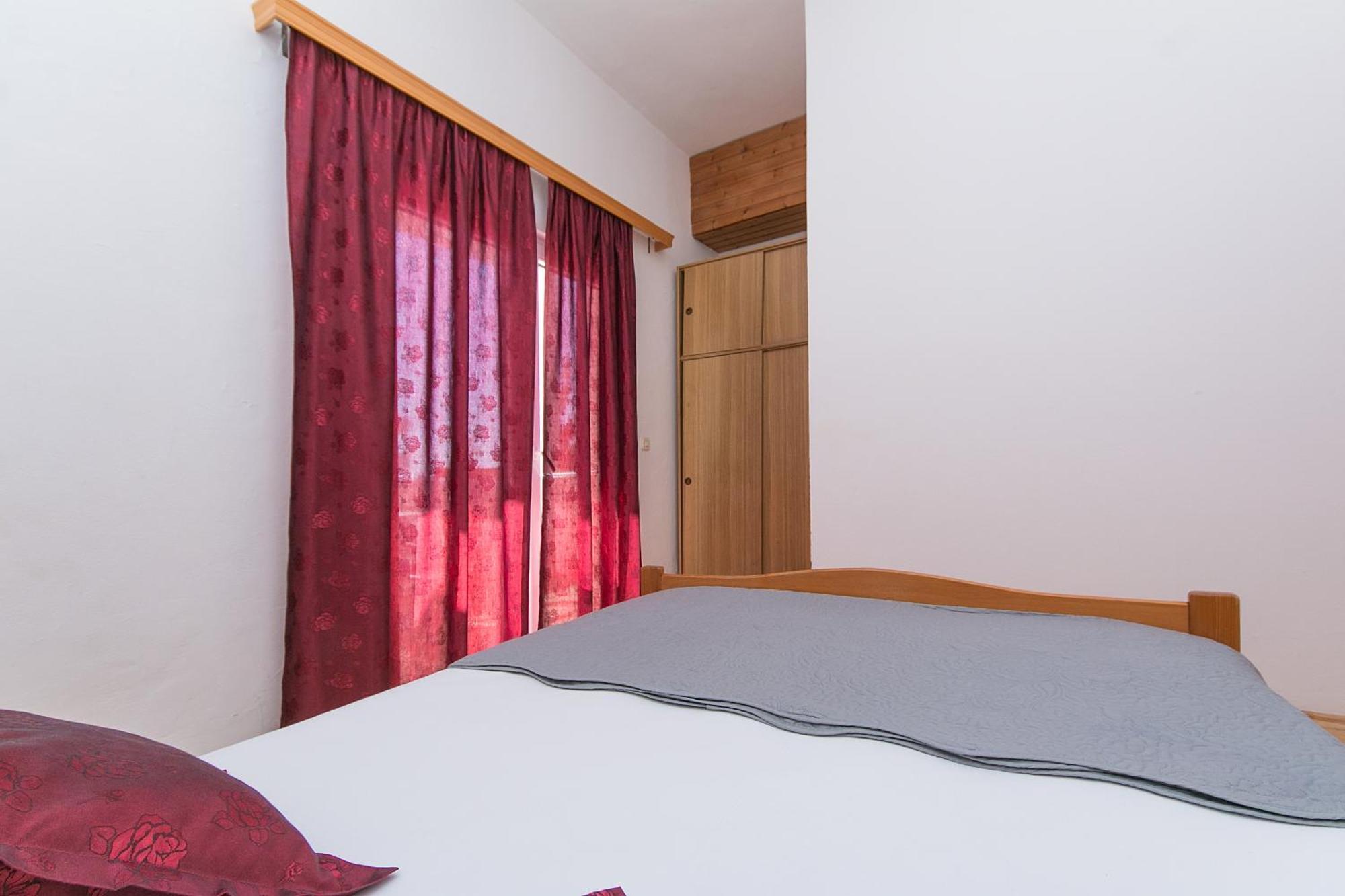 Apartments By The Sea Zivogosce - Blato, Makarska - 1057 Blato  객실 사진
